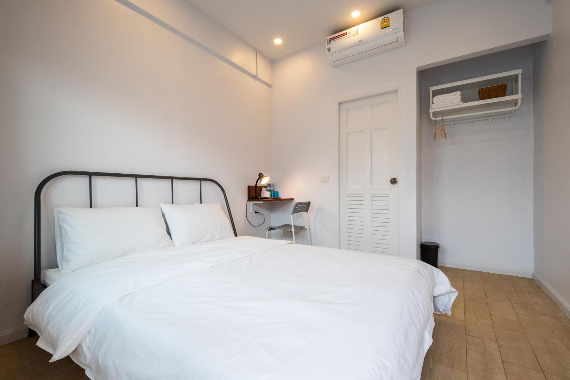Morn-Ing Hostel Bangkok Eksteriør billede